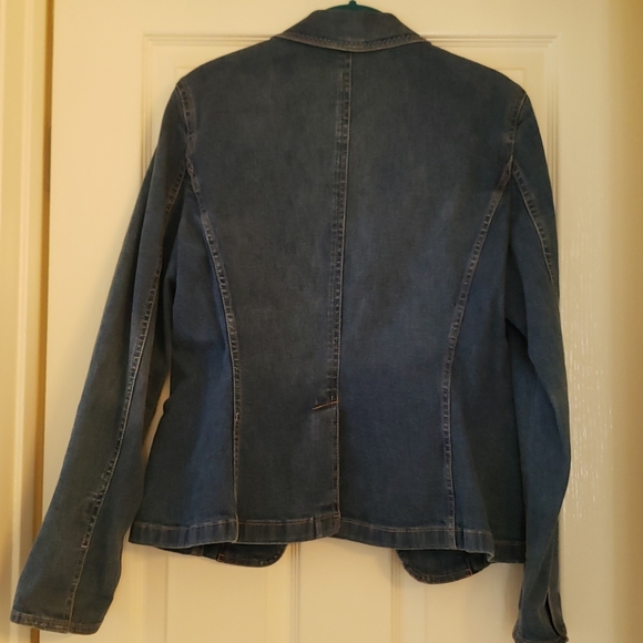 Jean Jacket - Picture 7 of 11